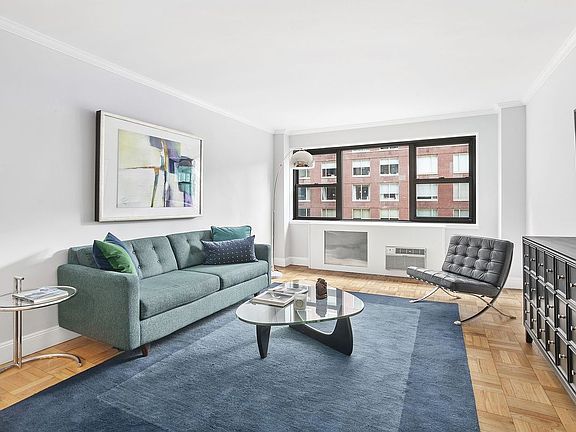 2nd image of 305 E 72nd St #4C