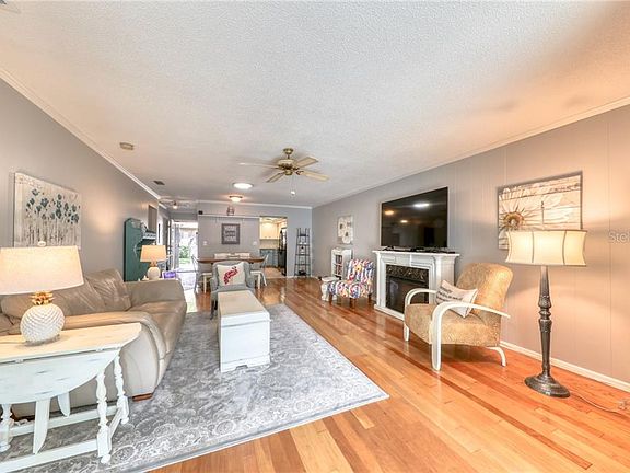 5th image of 860 Loch Linnhe Ln APT 118