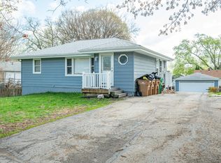 435 N 2nd St, Carlisle, IA 50047