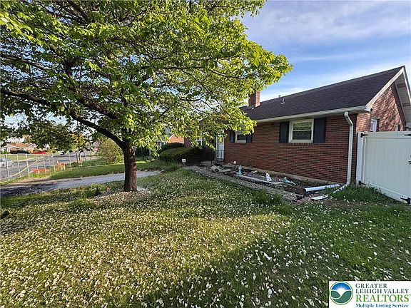 2nd image of 1238 N 15th St