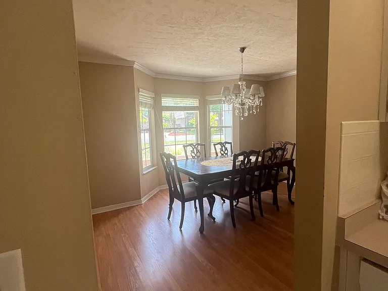 NW 68th Ln — Photo 5