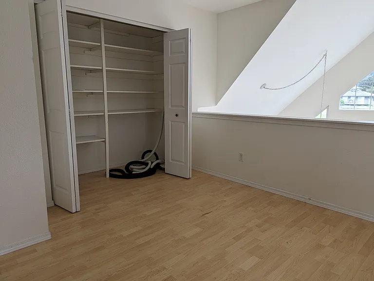 354 Canal Dr NE — Photo 12