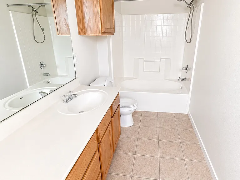 2013 Schorn Dr #A — Photo 10