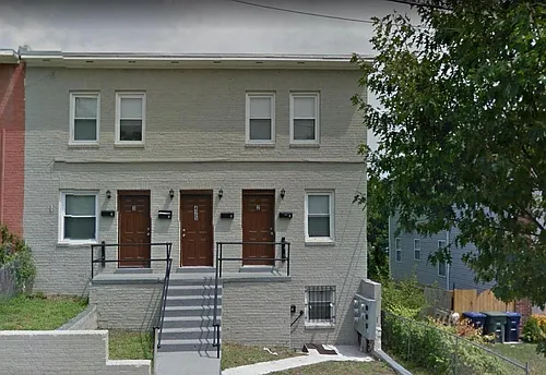 425 60th St NE Photo 1