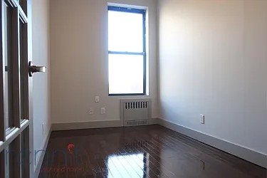 Rented by Rennit Inc.