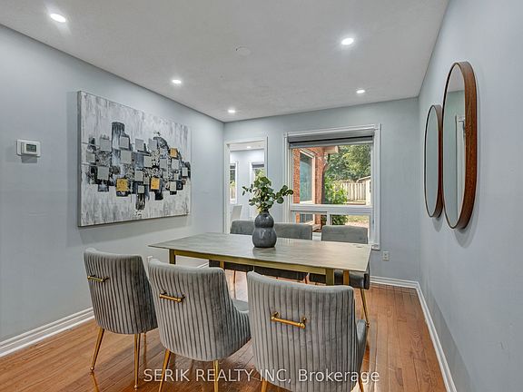 4th image of 110 Havelock Dr