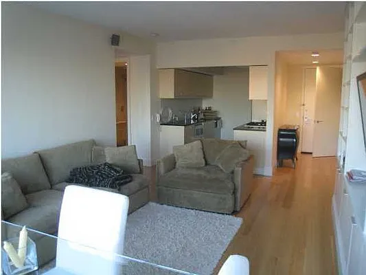 Rented by Evans Real Estate | media 34