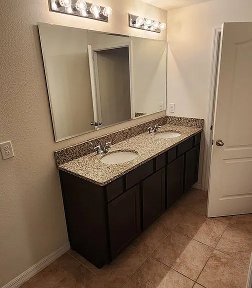 1604 Pham Dr — Photo 24