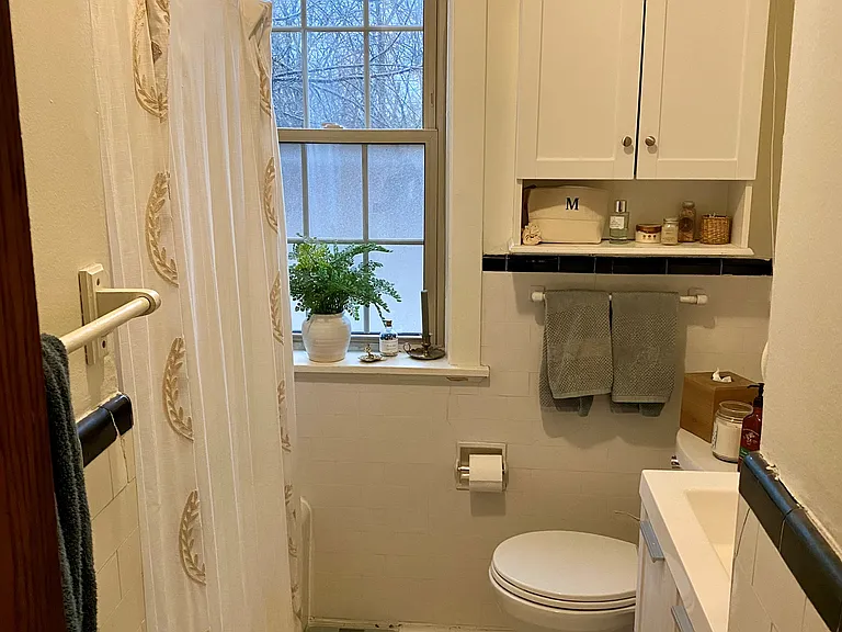 4305 N Marlborough Dr — Photo 5