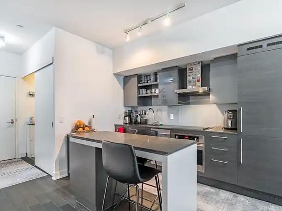 3rd image of 1030 King St W #221