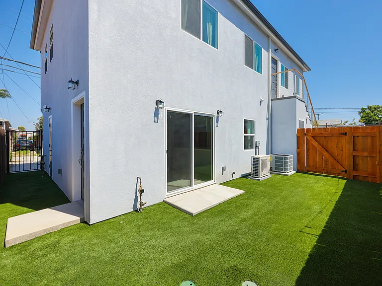 4839 Mansfield St — Photo 2