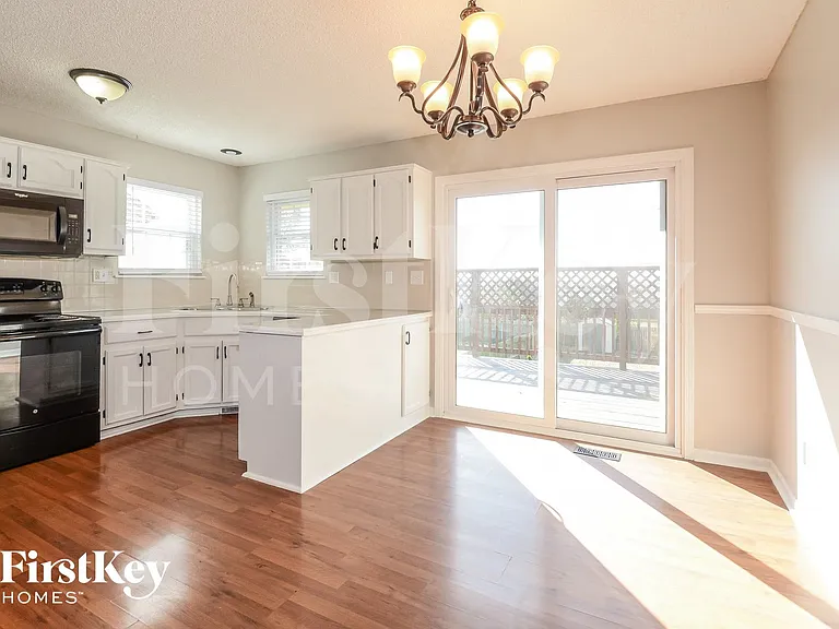 8513 NE 110th St — Photo 5