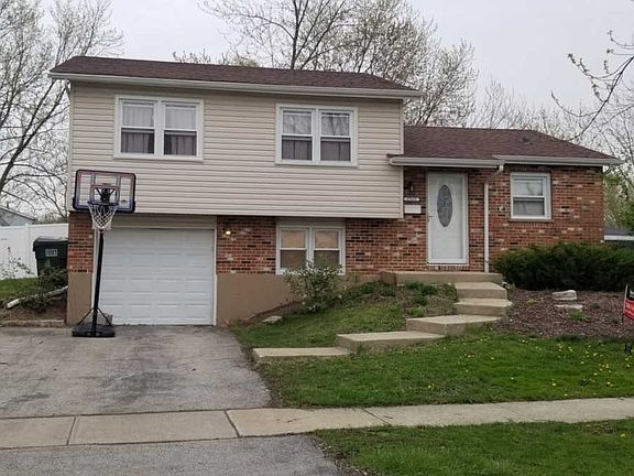 2nd image of 17611 Pheasant Ln
