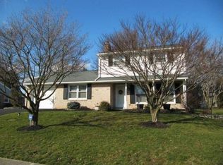 433 Surrey Dr, Lancaster, PA