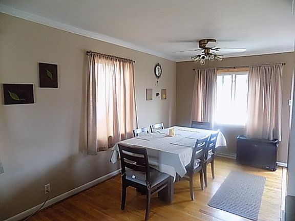 5th image of 365 Clyde Ave