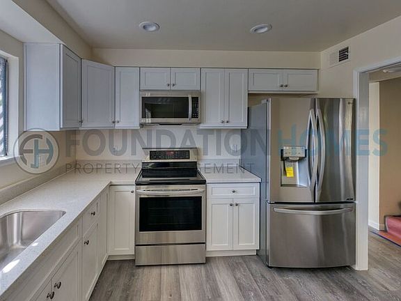 2nd image of 404 San Marin Dr