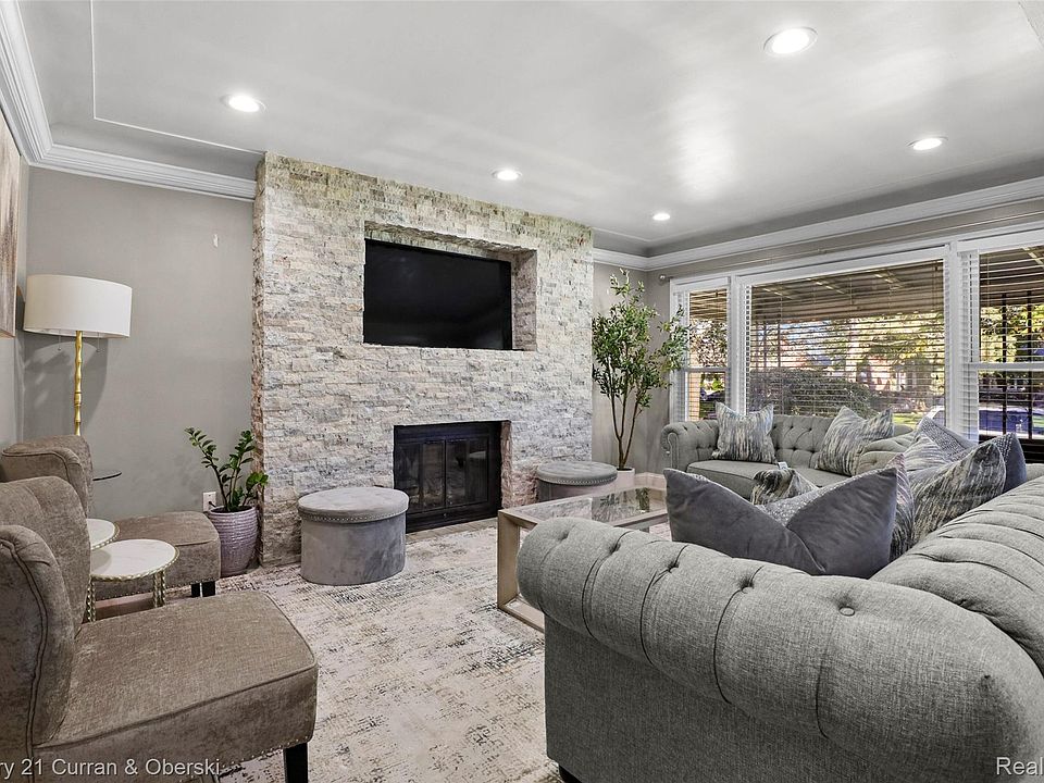 6233 Oakman Blvd, photo 6