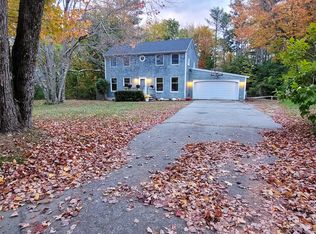 42 Ivanhoe Dr, Topsham, ME 04086