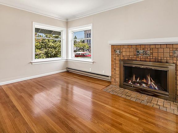 4th image of 2418 Hoyt Ave APT 3