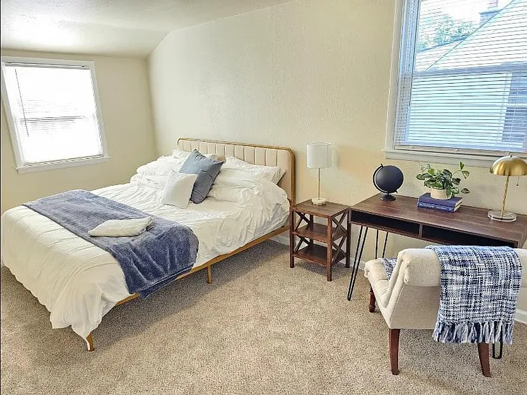 5952 N Lydell Ave — Photo 17