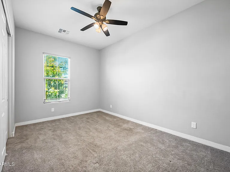 884 E Ladbroke Way — Photo 21