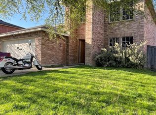1222 McMillan Dr, Cedar Hill, TX 75104