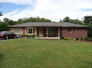 161 Edgewood Ln, Lewisburg, WV 24901