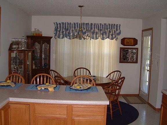 2nd image of 314 Monticello Pl