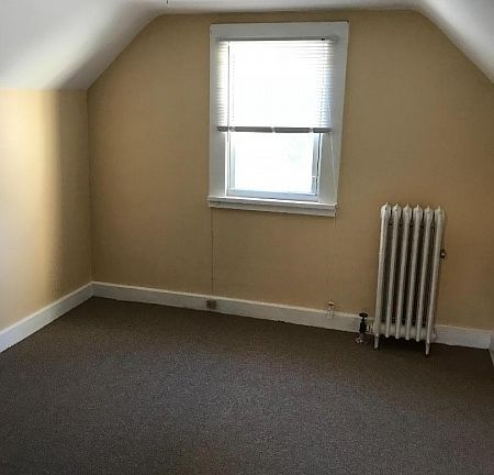 5th image of 236 Snyder St Floor 2