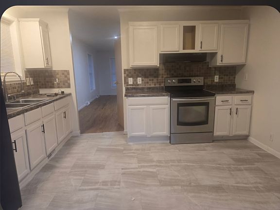 2nd image of 105 Stevens St