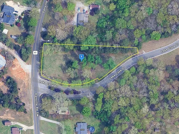 1670 Lake Cove Dr, Decatur, AL 35603