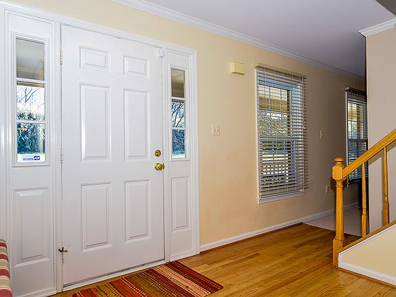 5th image of 9292 Mainsail Dr