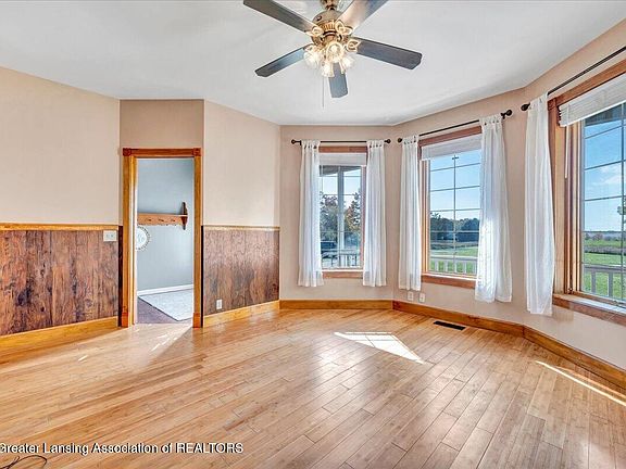 5th image of 6204 N Dewitt Rd