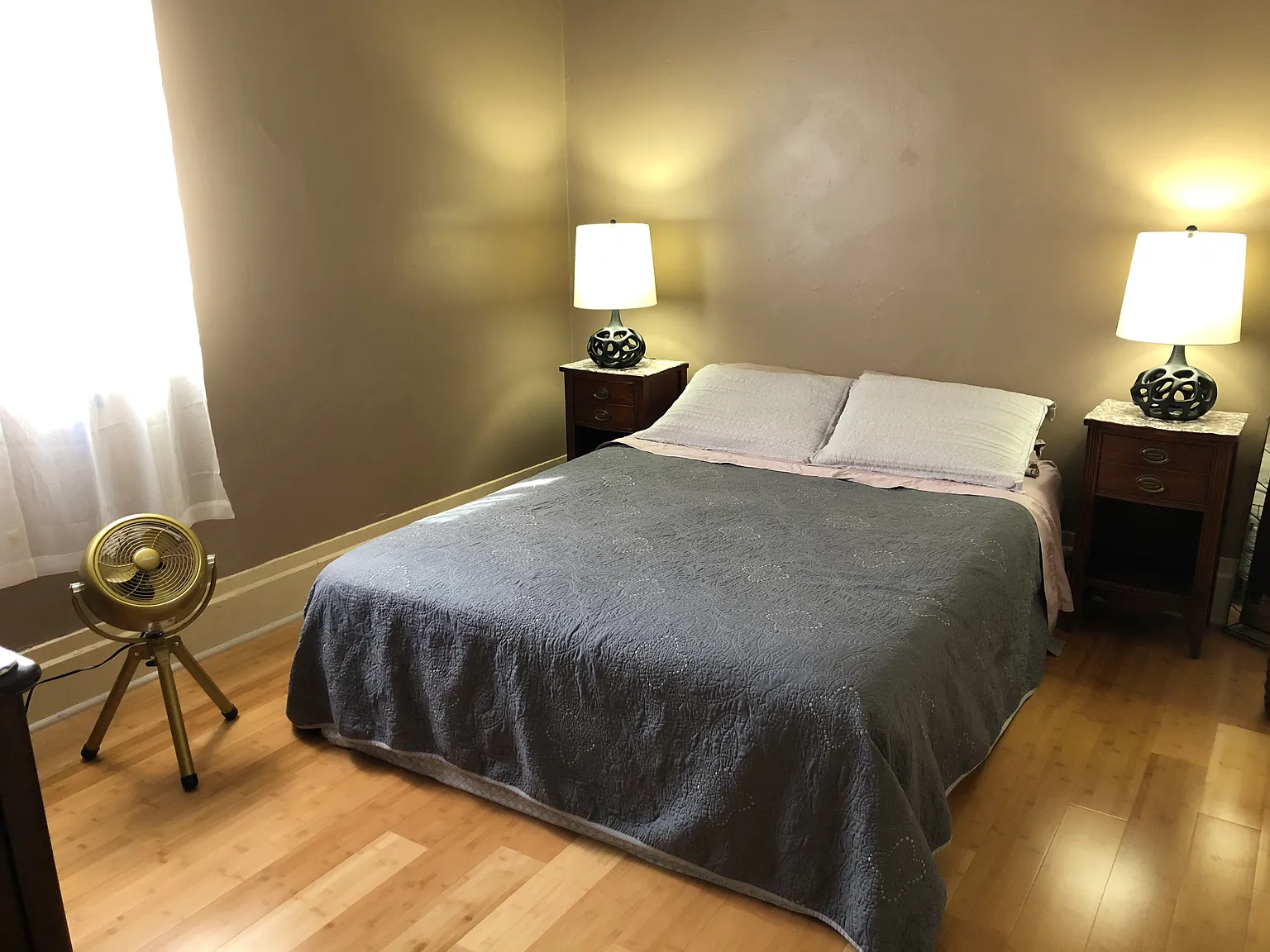 3 bed, 1400 sqft, $3,425 — Photo 3