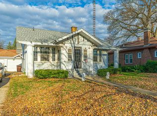 1018 Tremont St, Lincoln, IL 62656