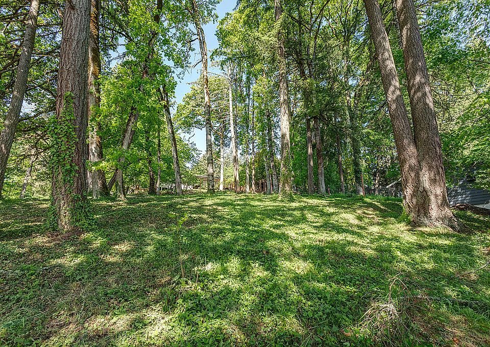 1st image of 3005 NW McKinley Dr