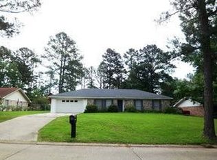 402 Fendler Pkwy, Pineville, LA 71360