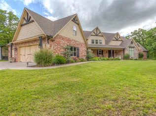 9385 Wind Ridge Dr, Sand Springs, OK 74063