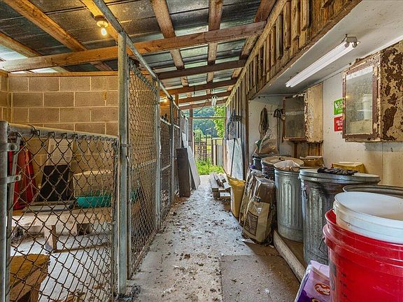 15th image of 1245 Paint Rock Valley Rd
