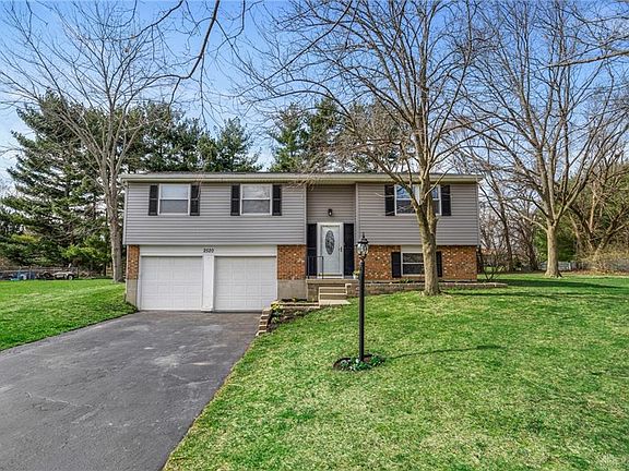 3rd image of 2520 Kewanna Ln
