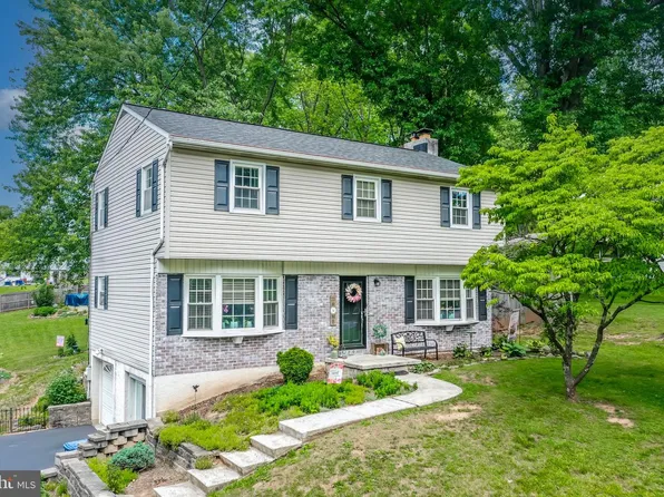 1183 Laurelwood Rd, Pottstown, PA 19465