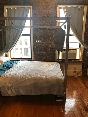 Rented by EXR | media 20