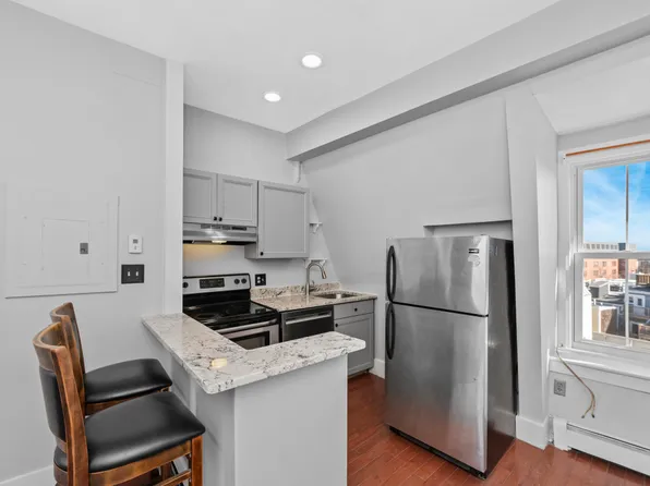 73 Main St APT 12, Charlestown, MA 02129