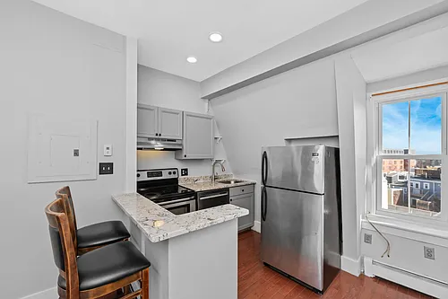 73 Main St #12 Photo 1