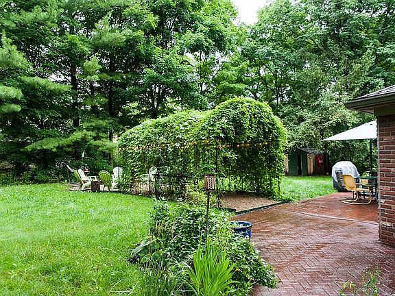 4th image of 9008 Ironwood Ct