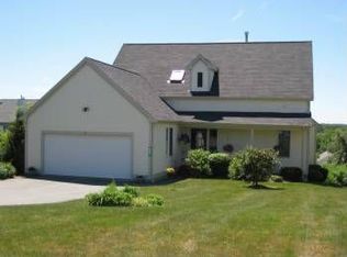 86 Fairway Dr, Dartmouth, MA 02747