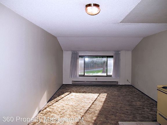 4th image of 835 N Oak Harbor St APT 206