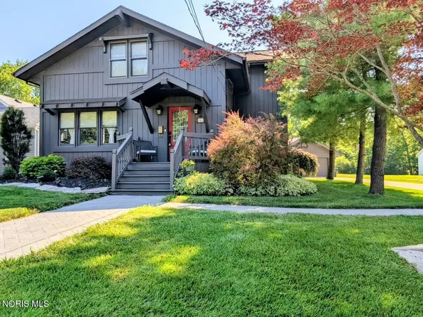 862 Louisiana Ave, Perrysburg, OH 43551