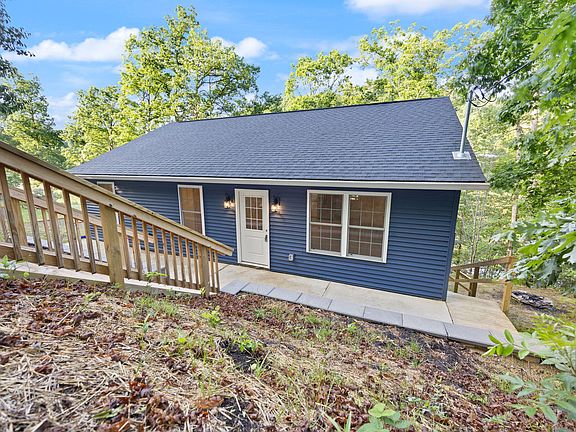 4th image of 77 Grayson Ln