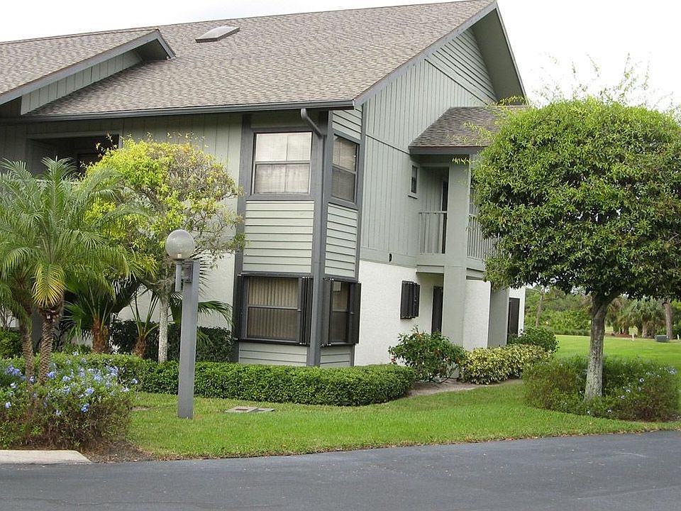 2nd image of 6255 SE Charleston Pl